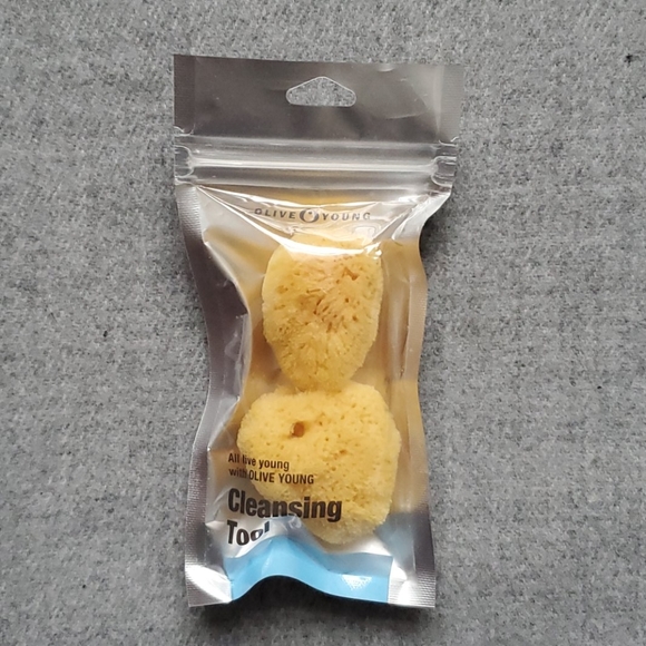 [K-Beauty]Olive Young Natural Sea Cleansing Sponge - Picture 1 of 3